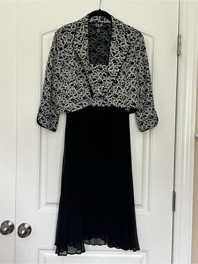 R & M Collection Black Silver Embellished Cocktail Dress Size 16
